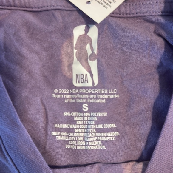 NWT NBA Lakers tee A - Picture 4 of 7